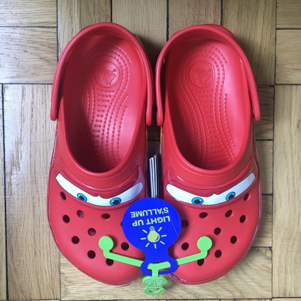 Lightning McQueen Crocs sz 6/8